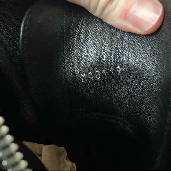 Louis Vuitton Black Leather LV Logo Janet Ankle Buckle Heeled Boots size 38 - Picture 14 of 15